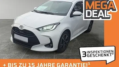 Weiß Gebraucht 2025 Toyota Yaris Hybrid Comfort Limousine | 23.980 € (Fairer Preis)