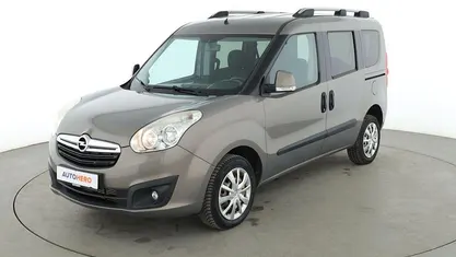 Braun Gebraucht 2015 Opel Combo Edition Kombi | 9.930 € (Teuer)