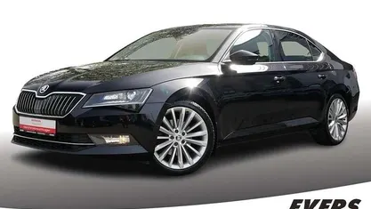 Usata Skoda Superb 150 CV (110 kW) 2018 Berlina