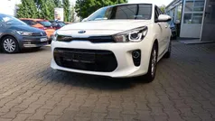 Weiß Gebraucht 2020 Kia Rio DREAM-TEAM Edition Limousine | 13.490 € (Fairer Preis)