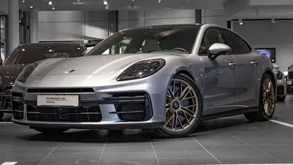 Dolomitsilbermetallic Gebraucht 2024 Porsche Panamera Turbo S Limousine | 202.871 € (Superpreis)