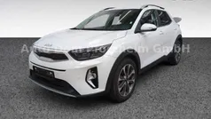 Weiß Gebraucht 2024 Kia Stonic 4 SUV | 20.890 € (Fairer Preis)