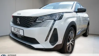 Gebraucht Peugeot 3008 Allure 131 PS (96 kW) 2023 Weiss SUV