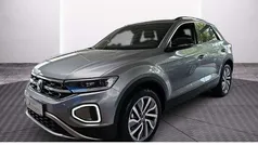Gebraucht 2024 VW T-Roc Move SUV | 30.889 € (Fairer Preis)
