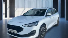 Weiß Gebraucht 2023 Ford Focus Titanium Kombi | 18.390 € (Guter Preis)