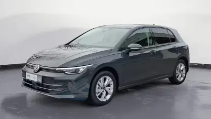 Brugt VW Golf VIII Life 150 HK (110 kW) 2026 Grå Sedan