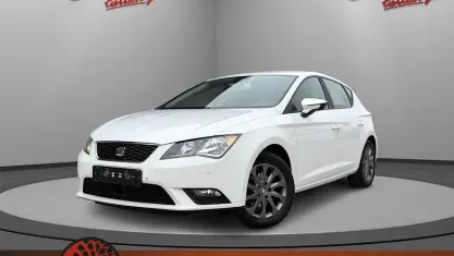 Używany Seat Leon I-Tech 110 KM (80 kW) 2015 Biały Sedan/Limuzyna