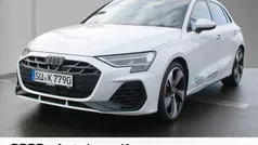 Weiß Gebraucht 2022 Audi S3 Performance Limousine | 55.880 € (Guter Preis)