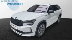 Moonweiss metallic Neu 2025 Skoda Kodiaq SportLine SUV | 44.490 € (Fairer Preis)