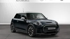 Schwarz Gebraucht 2023 Mini Cooper SE Kleinwagen | 22.699 € (Fairer Preis)