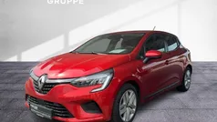 Rot Gebraucht 2022 Renault Clio V Zen Limousine | 9.790 € (Guter Preis)