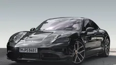 Tiefschwarzmetallic Gebraucht 2025 Porsche Taycan GTS Limousine | 153.970 €