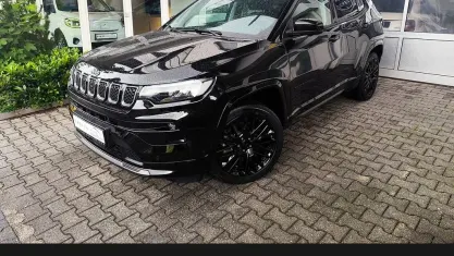 Gebraucht Jeep Compass 179 PS (131 kW) 2022 Schwarz SUV