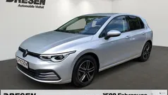 Gebraucht 2022 VW Golf VIII Active Limousine | 23.590 € (Fairer Preis)