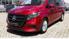 Rot Gebraucht 2024 Mercedes V250 Style Van / Kleinbus | 61.950 € (Guter Preis)