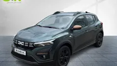 Zedergrün metallic (grün) Gebraucht 2024 Dacia Sandero Extreme Kleinwagen | 18.980 € (Fairer Preis)