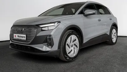 Gebraucht Audi Q4 e-tron Ambiente 125 kW (170 PS) 2023 Grau SUV