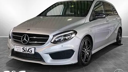 Polarsilber Gebraucht 2018 Mercedes B180 AMG Van / Kleinbus | 22.490 €
