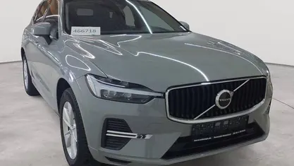 Gebraucht Volvo XC60 Core 197 PS (144 kW) 2023 Vapour grey SUV