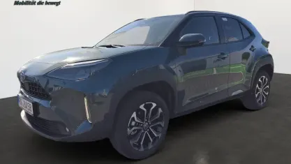 Gebraucht Toyota Yaris Cross 131 PS (96 kW) 2026 Ever rest green SUV