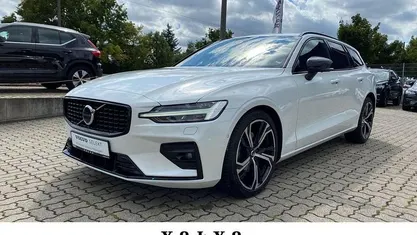 Gebraucht 2024 Volvo V60 Plus Kombi | 39.790 € (Fairer Preis)
