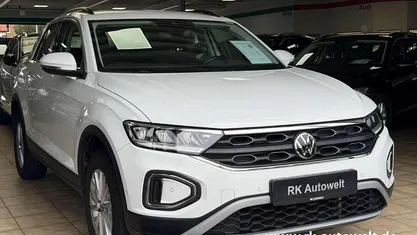 Weiss Gebraucht 2022 VW T-Roc Life SUV | 23.398 € (Fairer Preis)