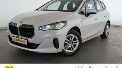 Gebraucht BMW 225 245 PS (180 kW) 2022 Weiß Van / Kleinbus