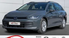 Gebraucht 2024 VW Golf VIII Life Kombi | 26.904 € (Fairer Preis)