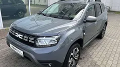 Grau Gebraucht 2023 Dacia Duster Journey SUV | 21.999 € (Fairer Preis)