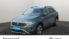 Petroleum blue metallic (blau) Gebraucht 2024 VW T-Roc Move SUV | 29.822 € (Fairer Preis)