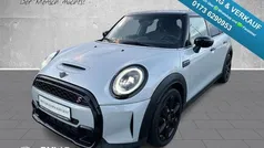 Silber Gebraucht 2022 Mini Cooper S Classic Kleinwagen | 25.555 € (Guter Preis)
