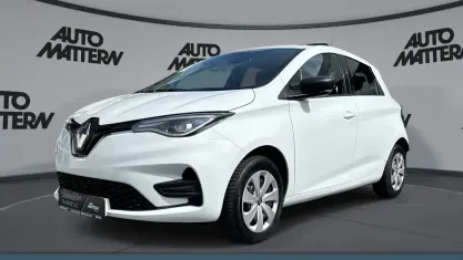 Używany Renault Zoe Life 37 kW (51 KM) 2021 Biały Hatchback
