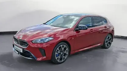 Gebraucht BMW M135 Performance 300 PS (220 kW) 2025 Rot Kleinwagen