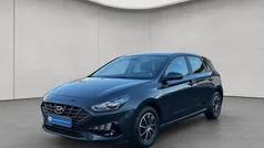 Dark knight Gebraucht 2022 Hyundai i30 Pure Limousine | 12.480 € (Guter Preis)