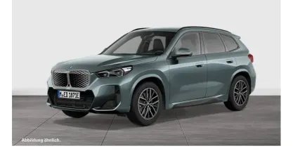 Neu BMW iX1 M Sport 150 kW (204 PS) 2026 Grün SUV