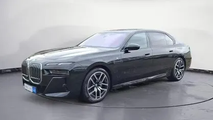 Gebraucht BMW 740 M Sport 286 PS (210 kW) 2025 Limousine