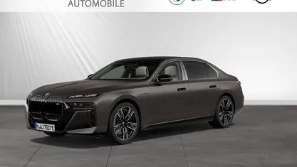 Gebraucht BMW M760e M Sport 571 PS (419 kW) 2024 Limousine