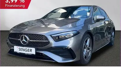 Gebraucht Mercedes A200 AMG 163 PS (119 kW) 2025 Lack mountaingrau Limousine