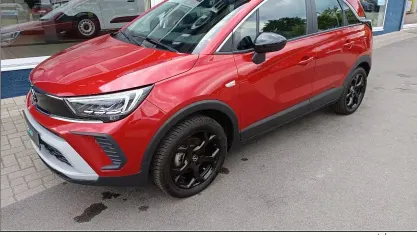 Gebraucht Opel Crossland Elegance 131 PS (96 kW) 2023 Rot SUV