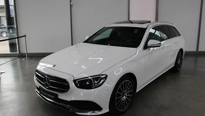 Weiß , polarweiß Gebraucht 2020 Mercedes E220 Avantgarde Limousine | 34.690 € (Etwas zu teuer)