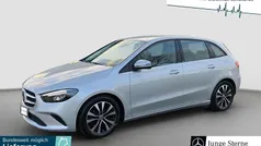 Gebraucht 2022 Mercedes 180 Limousine | 25.980 € (Guter Preis)