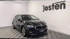 Schwarz (schwarzmagic perleffekt) Gebraucht 2023 Skoda Fabia Style Limousine | 20.690 € (Fairer Preis)