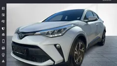 Platinumweiß perleffekt Gebraucht 2022 Toyota C-HR Basis SUV | 25.980 € (Fairer Preis)