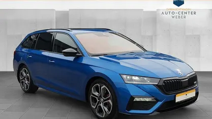 Gebraucht Skoda Octavia RS 200 PS (147 kW) 2022 Raceblau (metallic) Kombi