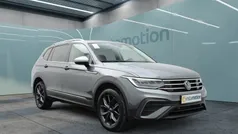 Grau Gebraucht 2024 VW Tiguan Allspace S SUV | 40.750 € (Fairer Preis)