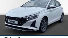 Atlas white / sol Gebraucht 2025 Hyundai i20 Trend Kleinwagen | 19.990 € (Fairer Preis)