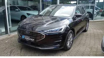Gebraucht Ford Focus Titanium 125 PS (91 kW) 2023 Schwarz Limousine