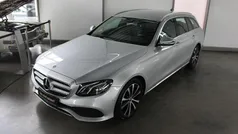 Silber , iridiumsilber metallic Gebraucht 2017 Mercedes E220 Avantgarde Limousine | 28.790 € (Fairer Preis)