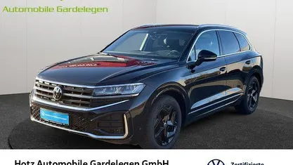 Second-hand VW Touareg R-line 231 CP (169 kW) 2024 Negru SUV