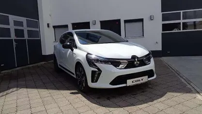 Weiß Neu 2025 Mitsubishi Colt Edition Limousine | 21.190 € (Fairer Preis)